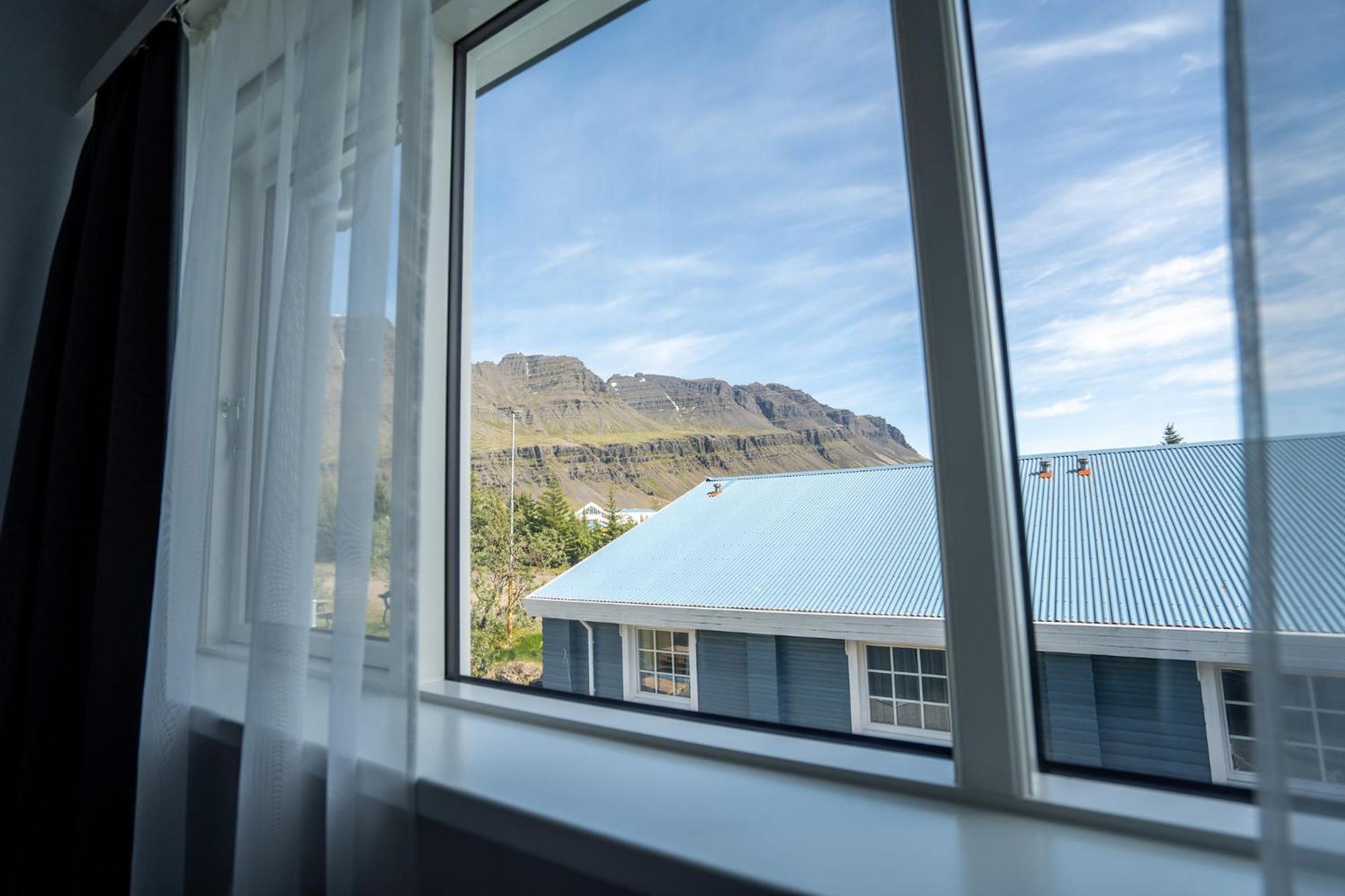 Hotel Breiddalsvik ภายนอก รูปภาพ