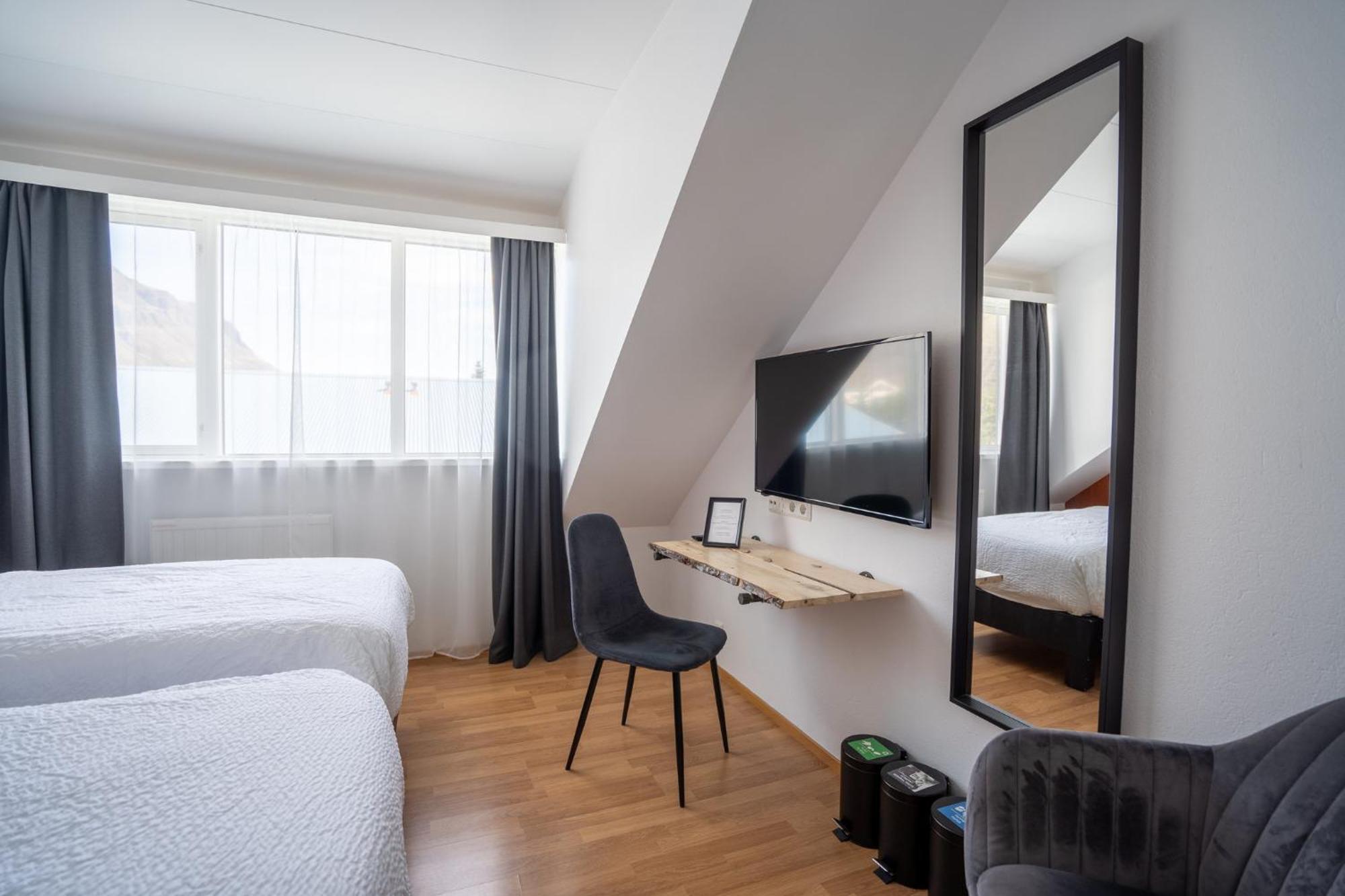 Hotel Breiddalsvik ภายนอก รูปภาพ