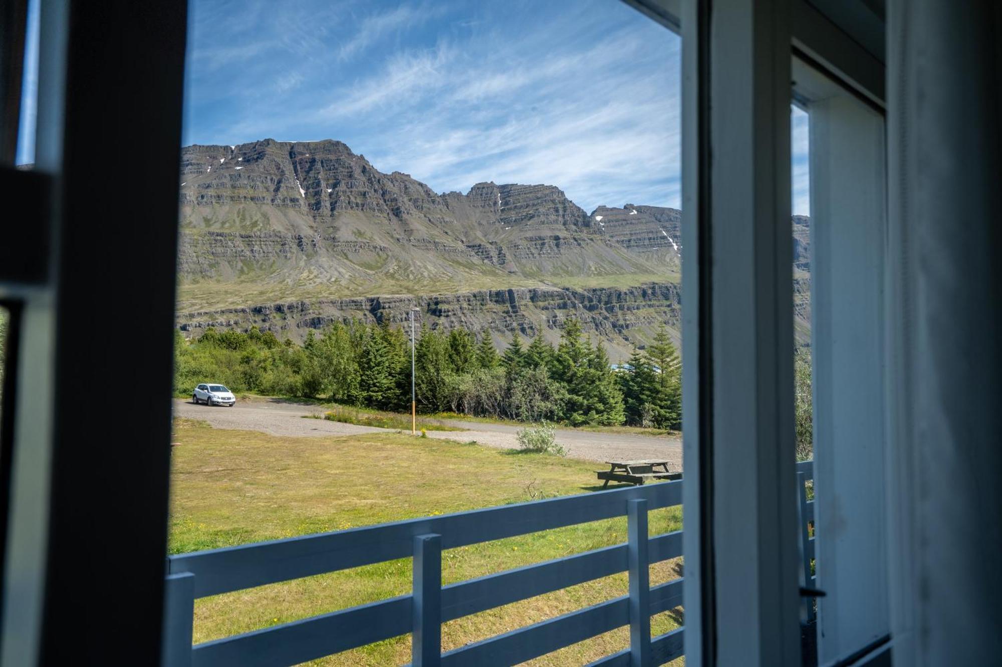 Hotel Breiddalsvik ภายนอก รูปภาพ
