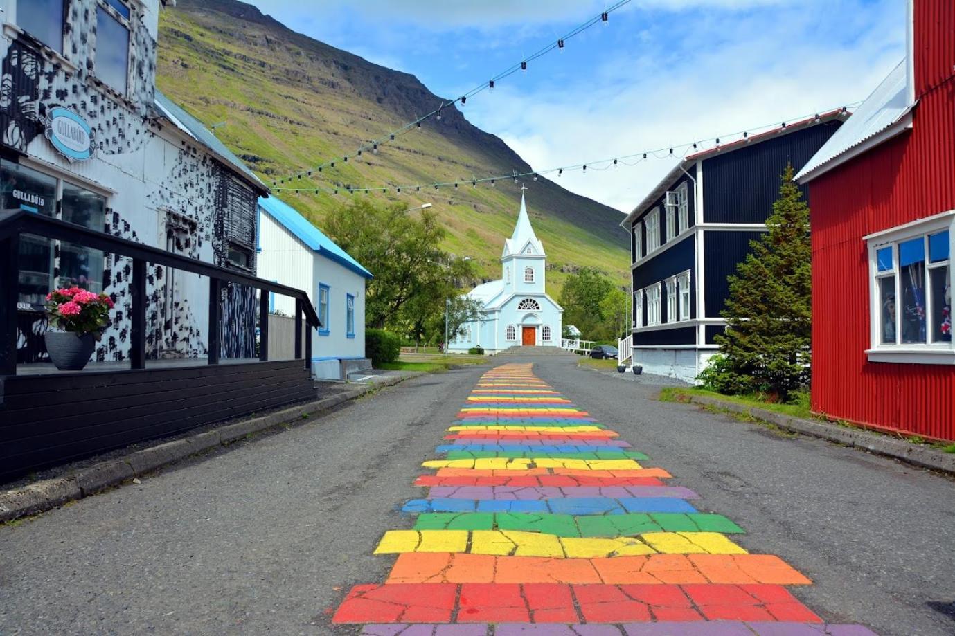 Hotel Breiddalsvik ภายนอก รูปภาพ